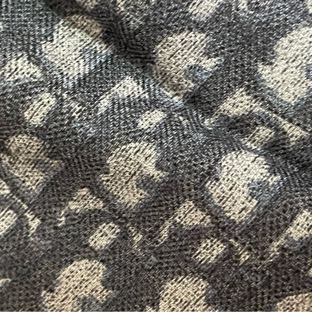 Dior Cashmere shawl Scarf. - Picture 11 of 16